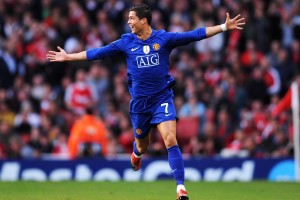 乐鱼体育平台app下载-中超球队外援表现抢眼，中超外援登场方案