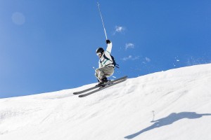 乐鱼体育在线-《CS_GO》银河杯：豪门对决，战火重燃！