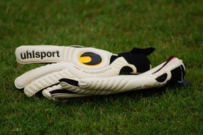 乐鱼体育网页版-国足门将表现稳健获称赞，国足的门将